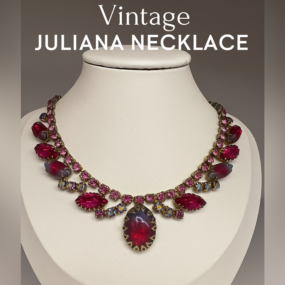 Crystal VTG Verified Juliana DeLizza
Elster Aurora Borealis Rhinestone Necklace